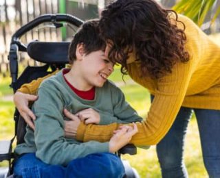 Handicap : attention à la discrimination indirecte des salariés parents aidants